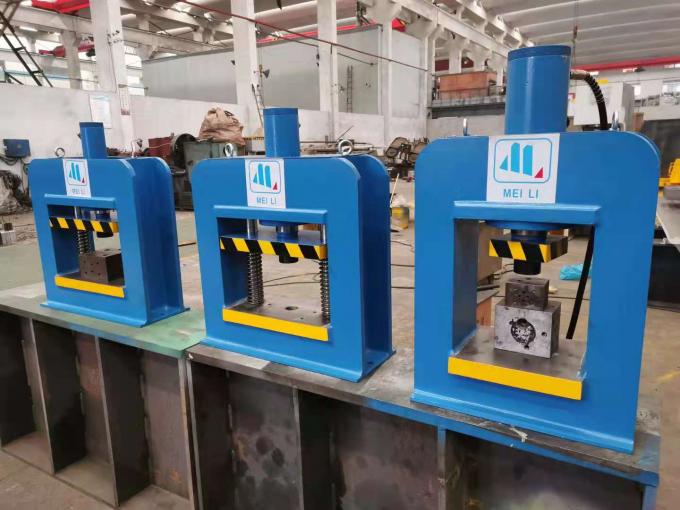 CE ISO Small Benchtop Hydraulic Press 2.5Ton 200mm Operation Height