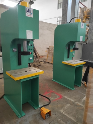 Standard 8Mpa 3kw 10T C Frame Hydraulic Press Machine For Assembling